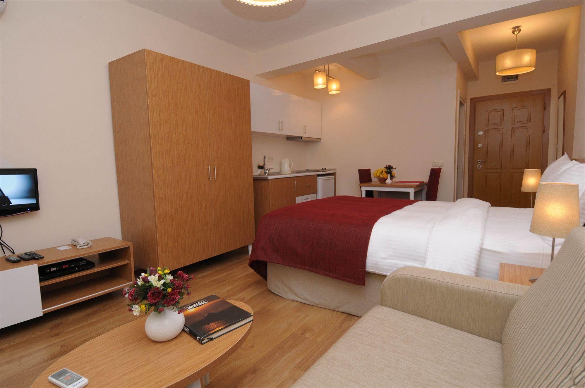 Three Apples Taksim Residence Istanbul Exterior photo